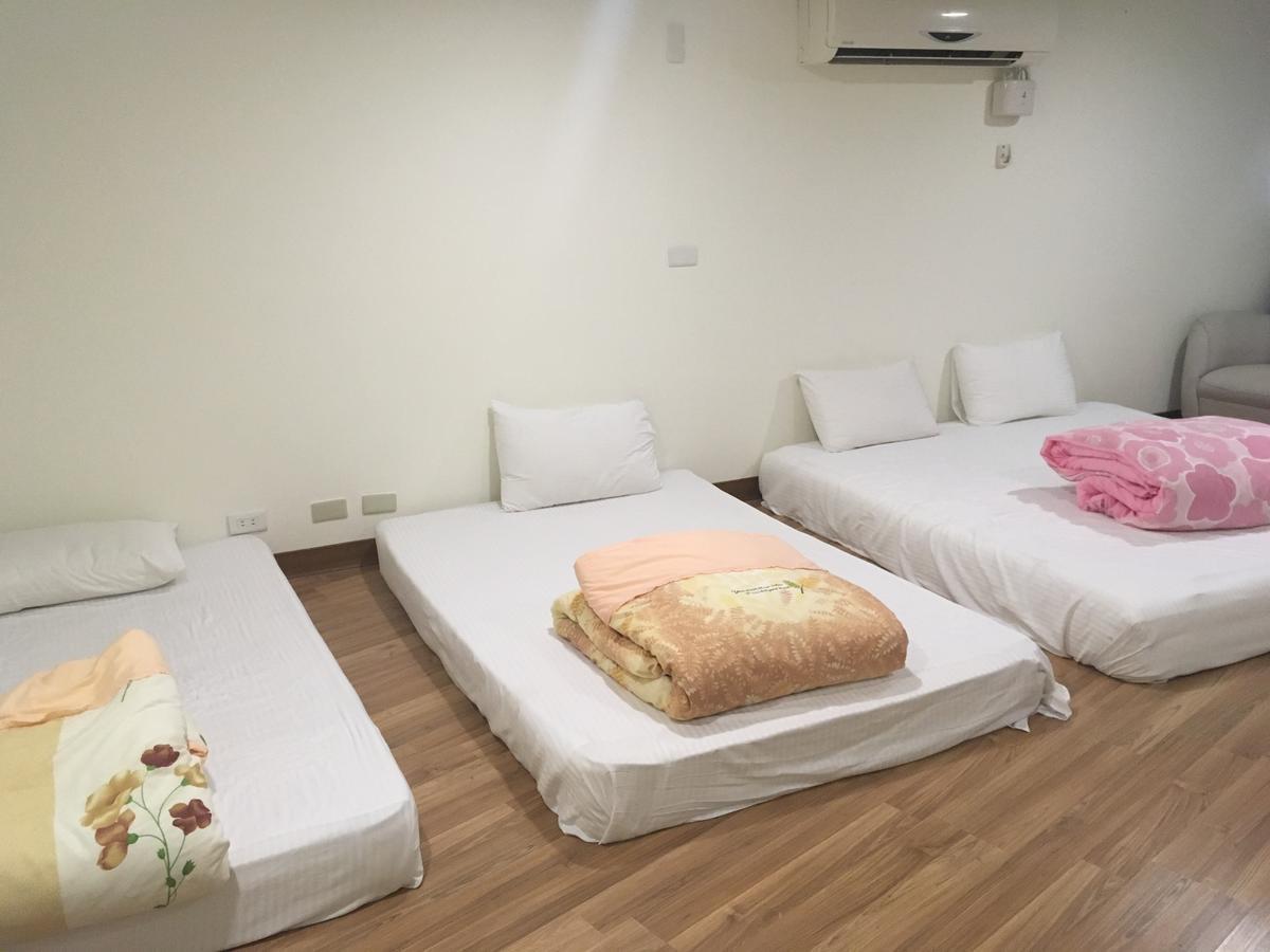 Walk Around.Tainan Apartment Luaran gambar