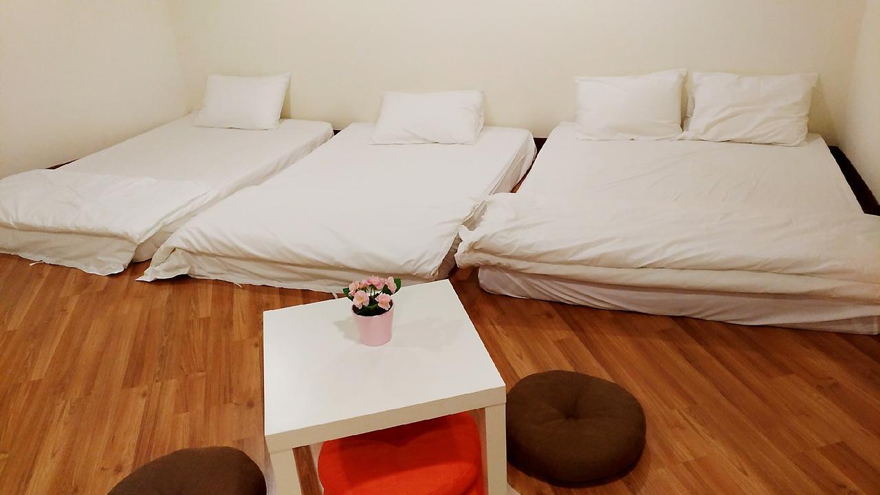 Walk Around.Tainan Apartment Luaran gambar
